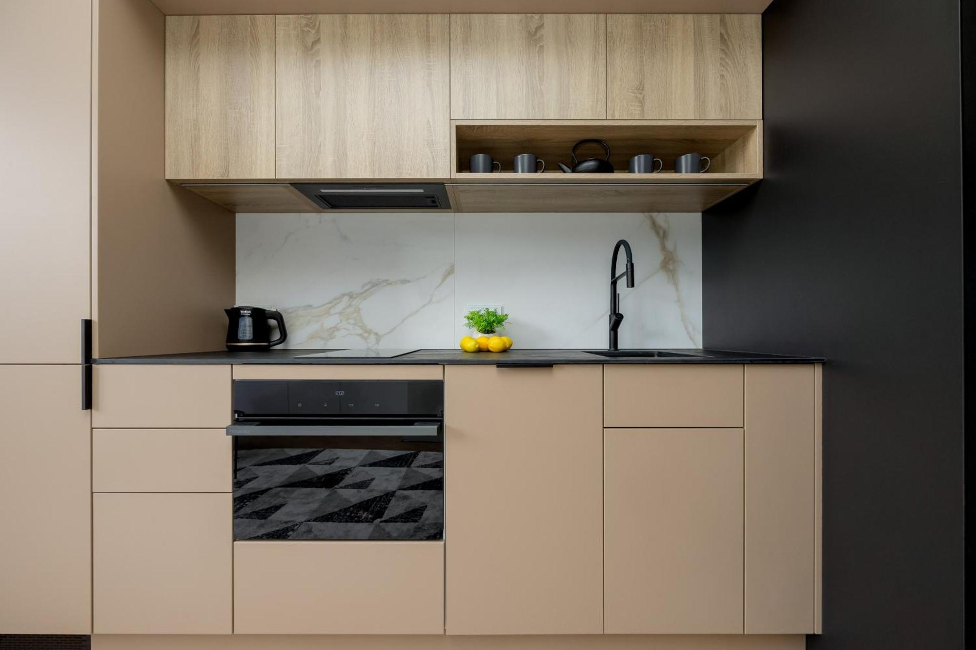 Przytulne W Zielonej Okolicy Srodmiescia By Renters Varsovia